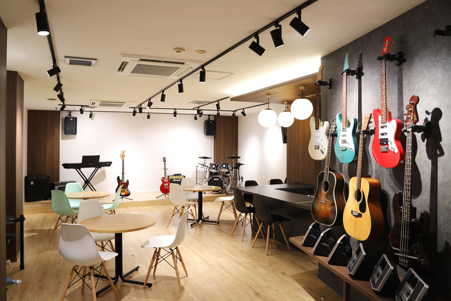 MUZYX吉祥寺本店の内観7