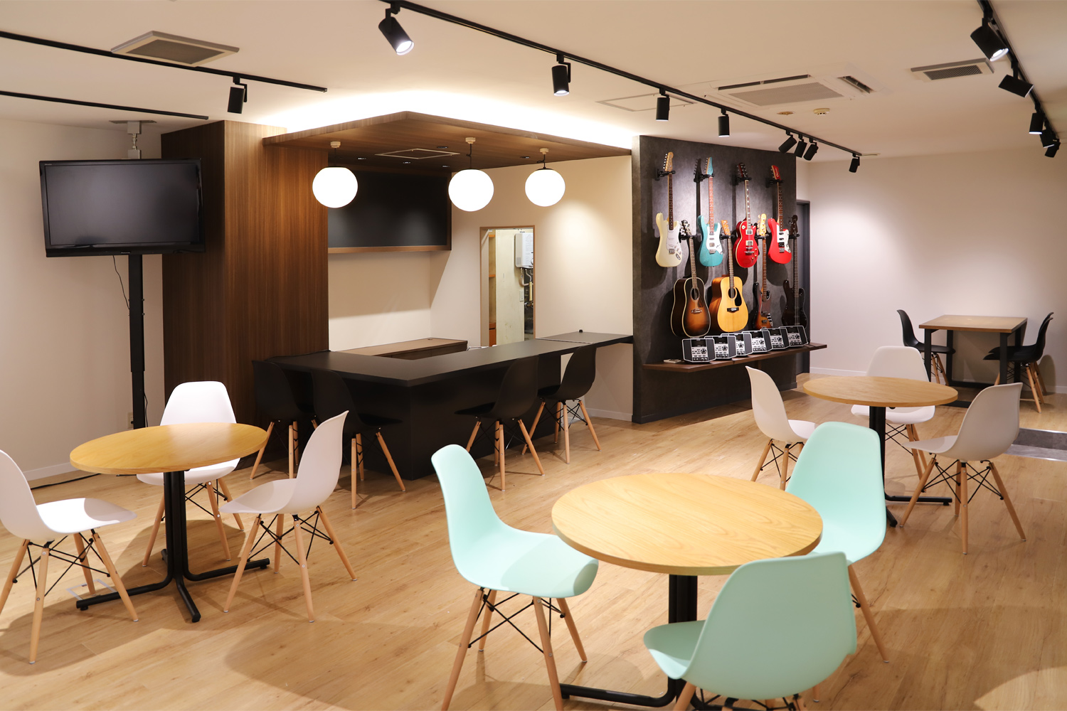 MUZYX吉祥寺本店の内観8