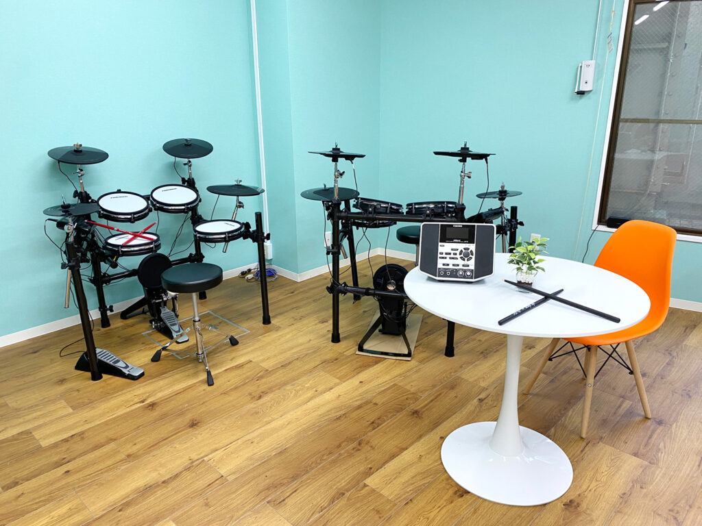 MUZYX御茶ノ水店の内観