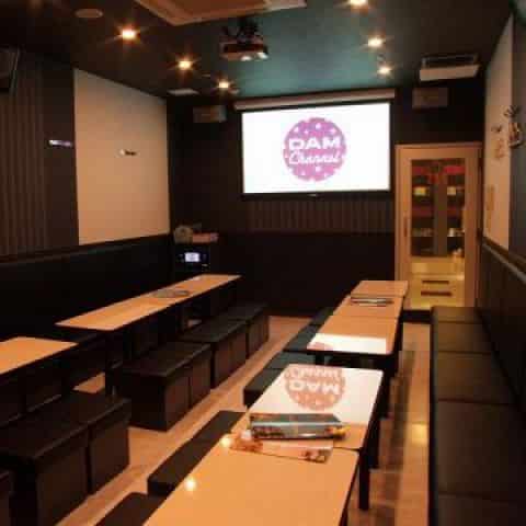 カラオケファンタジー新宿東口店(歌うんだ村)